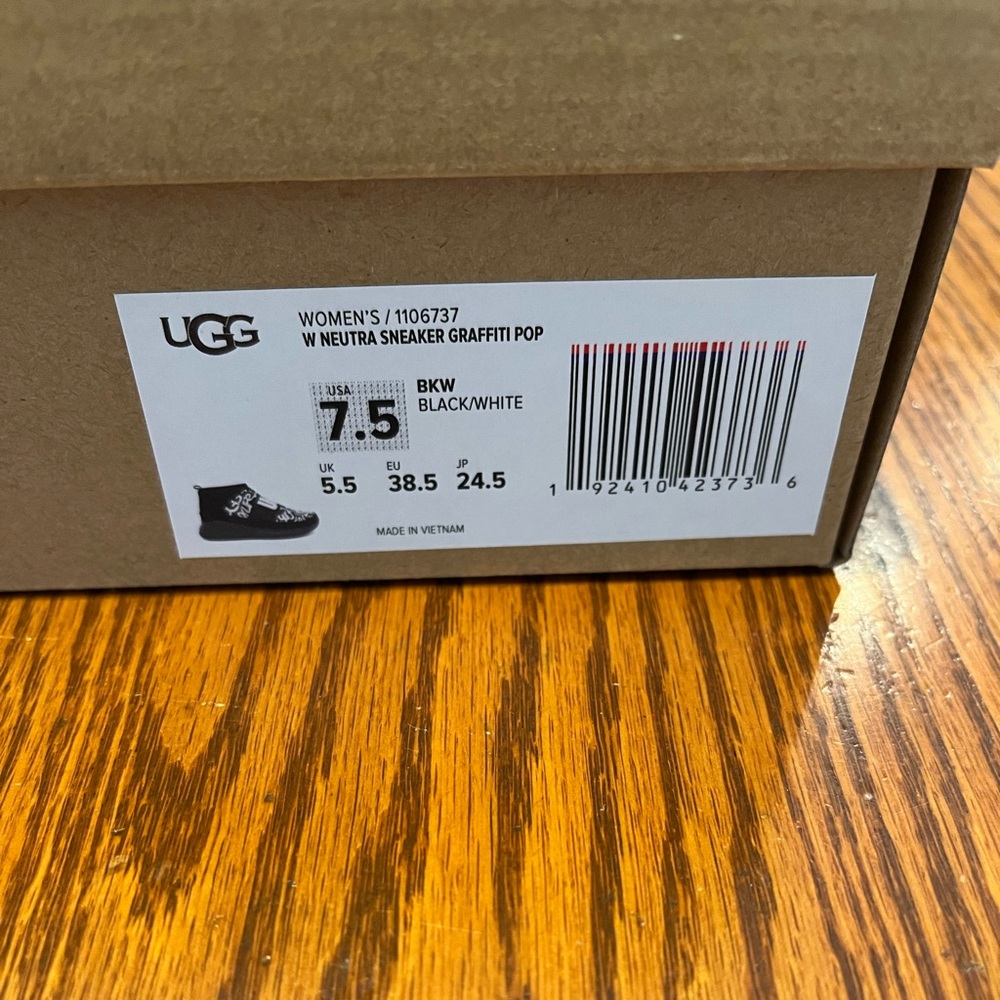 NIB UGG Neutra Black and White Graffiti Pop Sneakers, size 7.5 - Picture 5 of 5